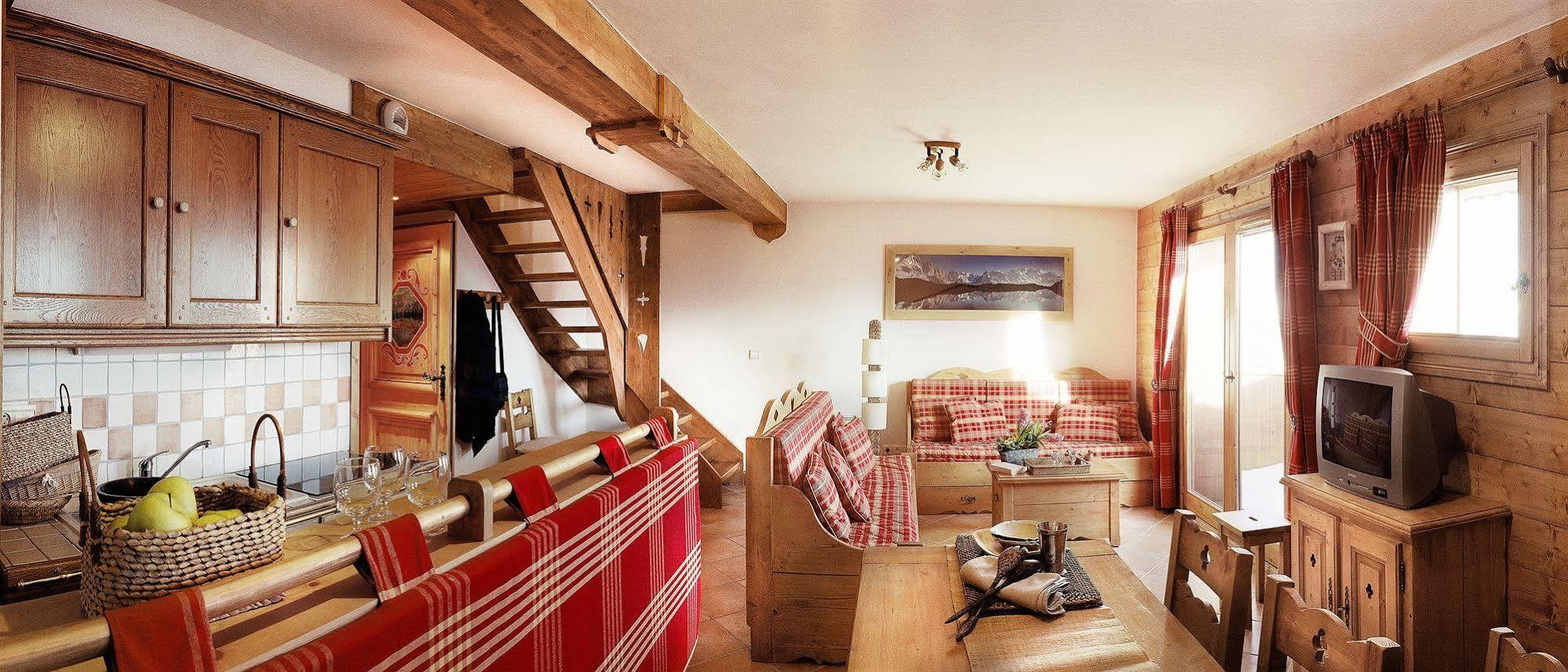 Residence Les Alpages De Champagny La Plagne Bagian luar foto